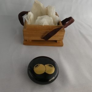 Japanese black lacquered incense container with gold design and original wooden presentation box. Signed.