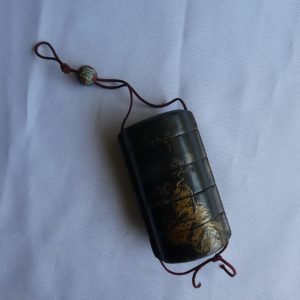 Edo period 3 compartment inro (case) with metal ojime